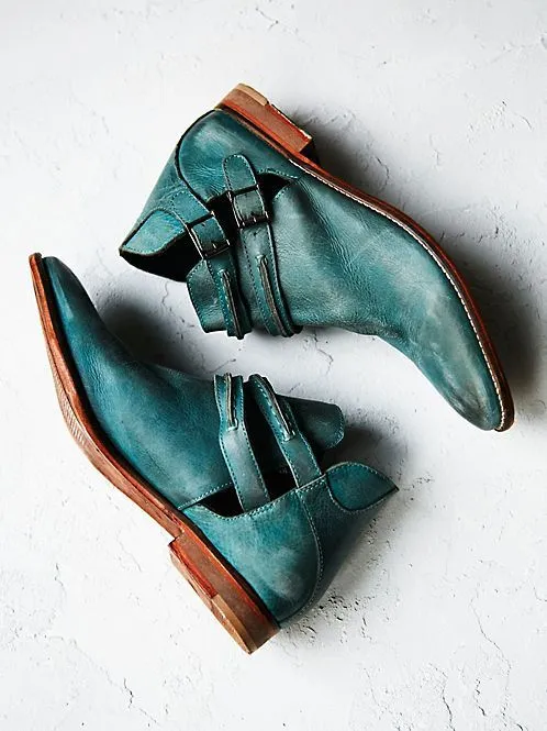 10 Model Boots Cewek yang Realistis Buat Dipakai Jalan atau Foto OOTD. Kece Semua! 19