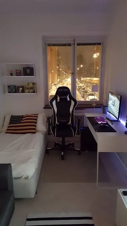 9 Inspirasi Kamar Gaming, Sensasinya Dapat, Keren & Nyaman 14