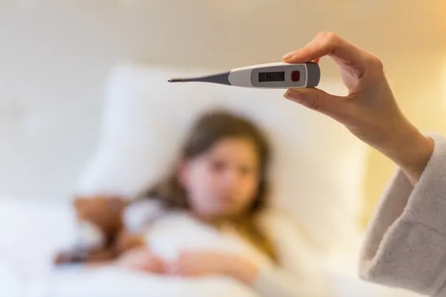 Bisa Berakibat Fatal, Ini Kesalahan Paling Umum yang Dilakukan Saat Anak Demam. Hati-Hati! 10