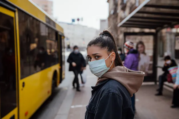 Sering Keliru, ini Cara Pakai Masker yang Benar biar Efektif Cegah Virus. Masker Bedah Terutama 12