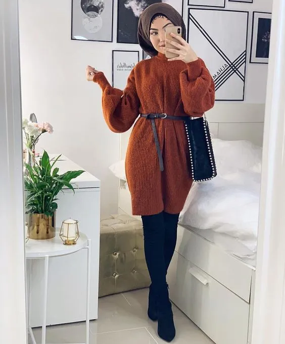 Cantik, Ini Cara Tampil Anggun dengan Tunik Berbahan Rajut. Sungguh Anti Mainstream! 12