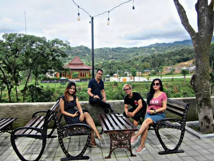 Pelangi Cafe & Resto: Tempat Nongkrong di Sentul Bogor 8