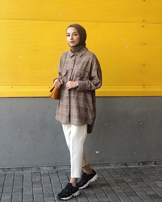 9 OOTD Kemeja Flanel Kotak-Kotak, Kece Buat Ngampus! 11