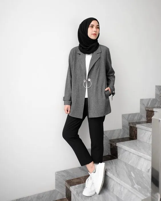Selain Hitam, 9 Warna Blazer Ini Bisa Menyempurnakan Tampilan Formalmu. Cakep Buat Ngantor! 11