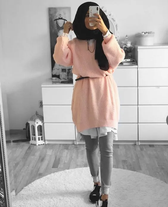 Cantik, Ini Cara Tampil Anggun dengan Tunik Berbahan Rajut. Sungguh Anti Mainstream! 17