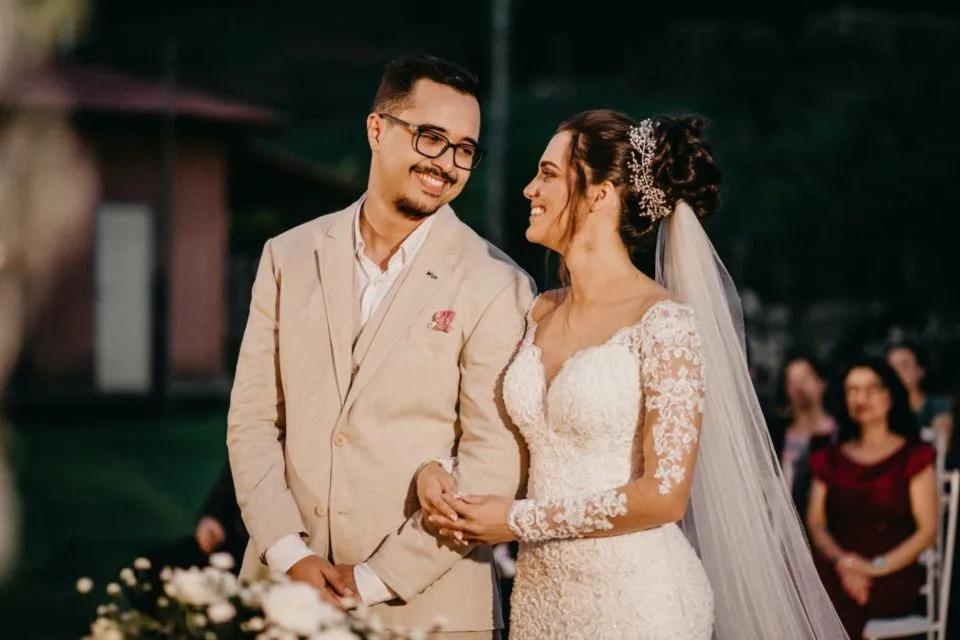 Asal Muasal Tradisi Lempar Bunga di Acara Nikahan. Yang Jomlo Biasanya Paling Depan~ 5