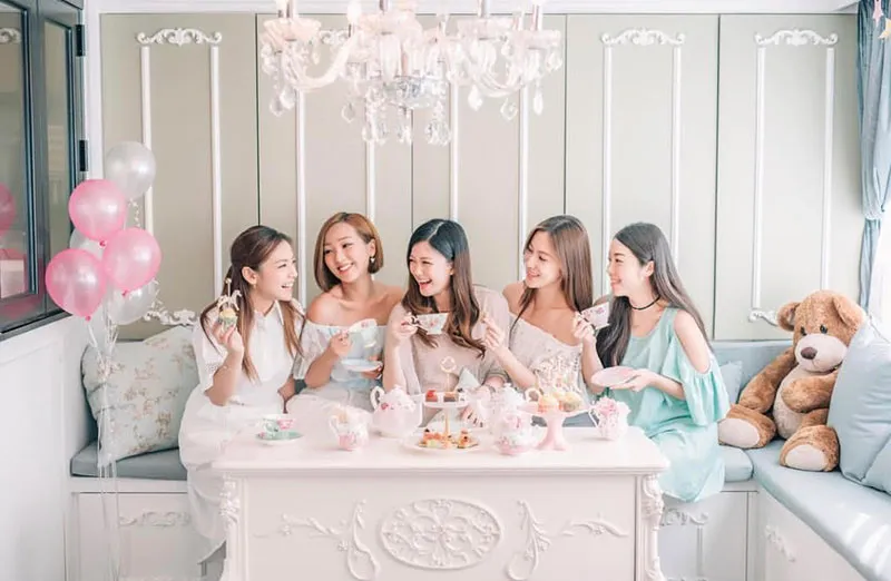 Oh Jadi ini Asal-Usul Tradisi Bridal Shower. Berawal dari Kisah Cinta Terhalang Restu! 6