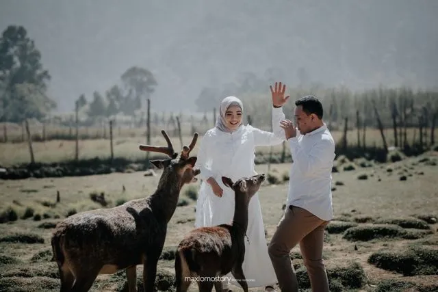 8 Tempat Foto Prewedding Terbaik & Keren di Indonesia 12