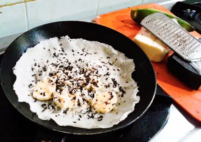 Resep Praktis Bikin Kue Leker Teflon yang Garing 15