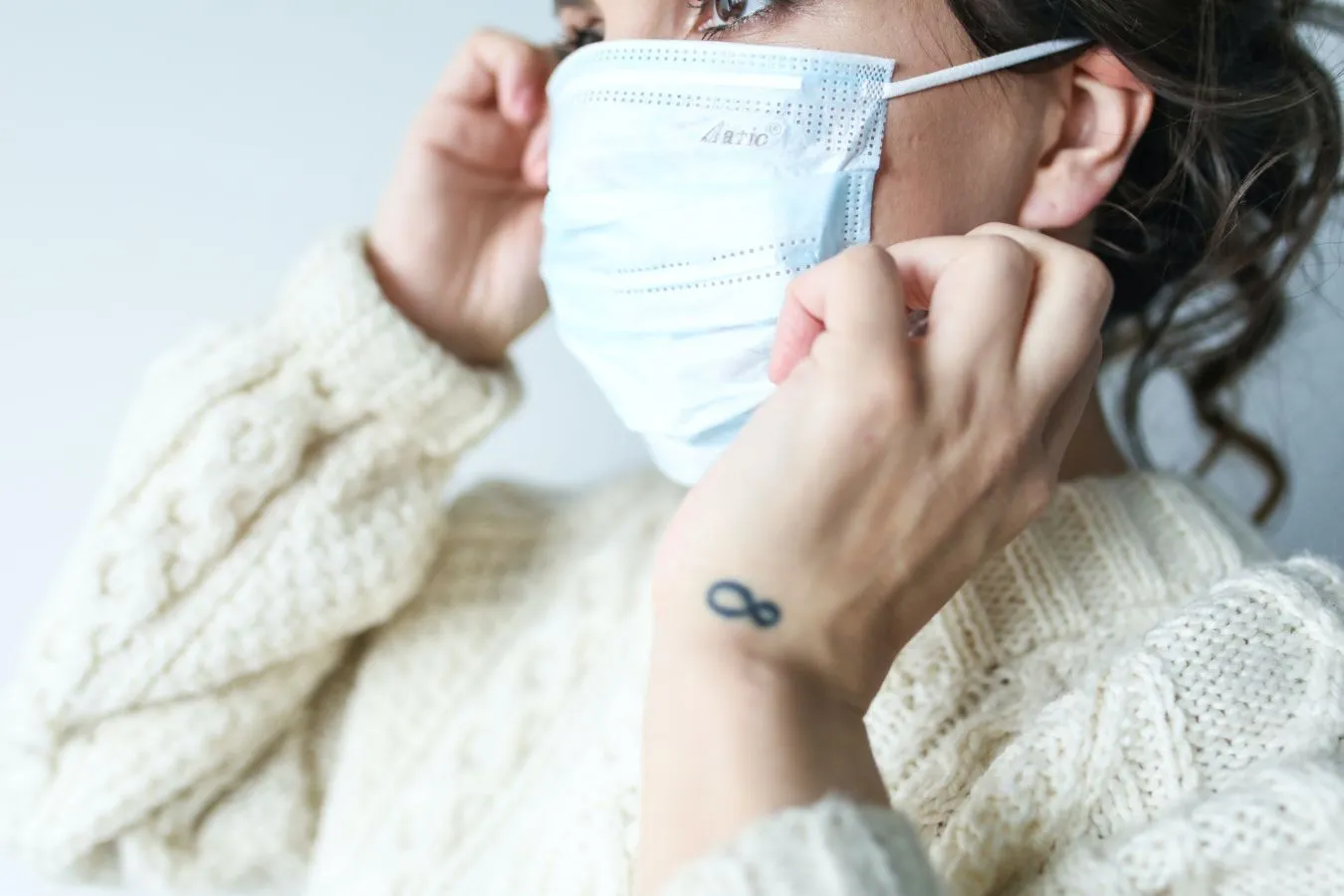 5 Kondisi yang Bikin Pemakaian Masker Jadi Percuma dan Nggak Berfungsi Sebagaimana Mestinya 6