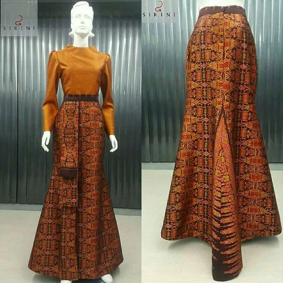 8 Potret Kebaya Langsung di Manekin; Panduan Kalau Mau Beli di Toko Biar Nggak Kaget! 9