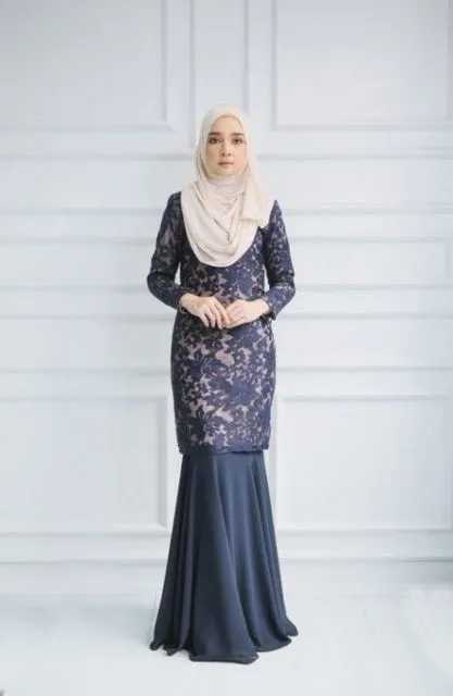 Koleksi Kebaya Dress dari 9 Butik Lokal yang Harus Kamu Punya. Desainnya Anggun Luar Biasa! 11