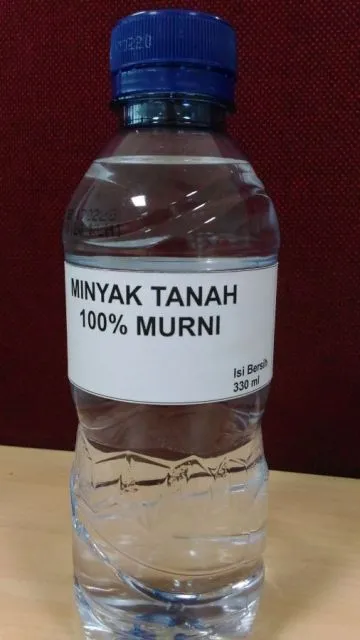 5 Cara Menghilangkan Noda Getah di Baju 10