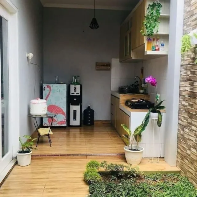 11+ Desain Dapur Kecil Sederhana Minimalis yang Murah 19