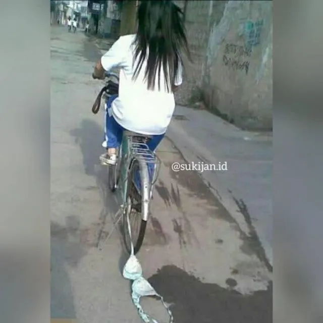 11 Kreativitas Orang yang Ujung-Ujungnya Nyusahin Diri Sendiri. Mau Main Sepeda Aja Ribet, Ampun :( 17