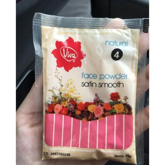 4 Bedak Tabur Ini Tetap Diidolakan Meski Telah Eksis Sejak Zaman Gadis Ibumu. Sebagus Apa, Ya? 5