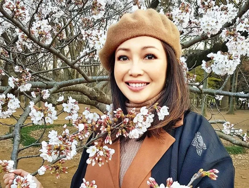 9 Artis yang Belum Menikah Meski Sudah Berusia 30 Tahun Lebih. Tetap Happy Meski Masih Sendiri 17