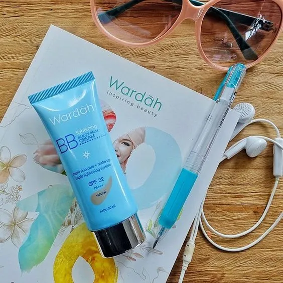 4 Brand Makeup Lokal dengan Keunggulannya Masing-Masing. Semuanya Favorit Milenial! 5