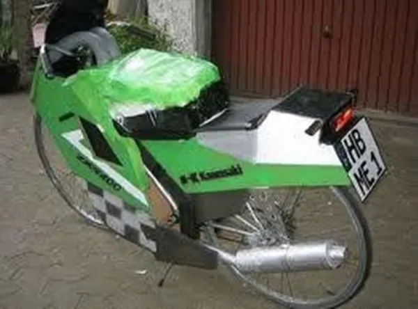 11 Kreativitas Orang yang Ujung-Ujungnya Nyusahin Diri Sendiri. Mau Main Sepeda Aja Ribet, Ampun :( 19