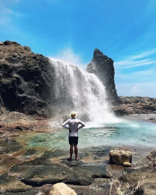 Rekomendasi 7 Pantai Indah di Lombok yang Menunggumu Datang. Kangen Nyebur Nggak Sih? 14