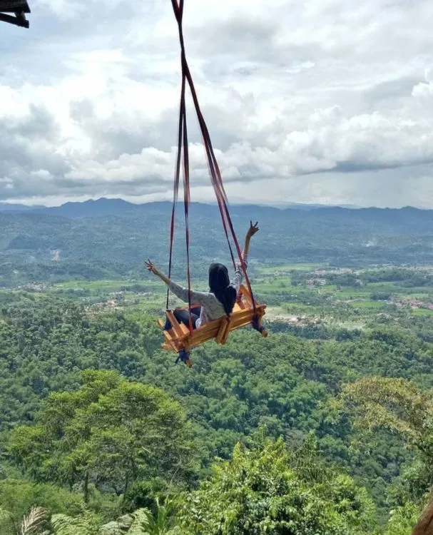 Puncak Mustika Manik: Lokasi, Spot Foto & Tiket Masuk 7