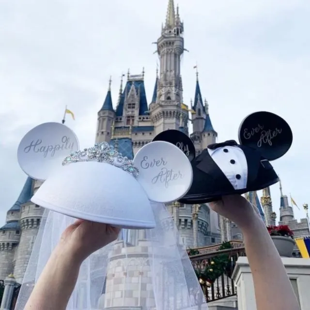 11 Detail Ide Pernikahan ala Disney yang Romantis. Elegan dan Jauh dari Kesan Kekanak-kanakan~ 16