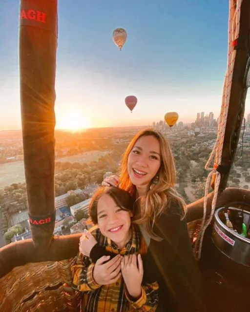 8 Artis Berstatus Single Mom. Ketangguhan Mereka Membesarkan Anak Seorang Diri Bisa Jadi Inspirasi 8