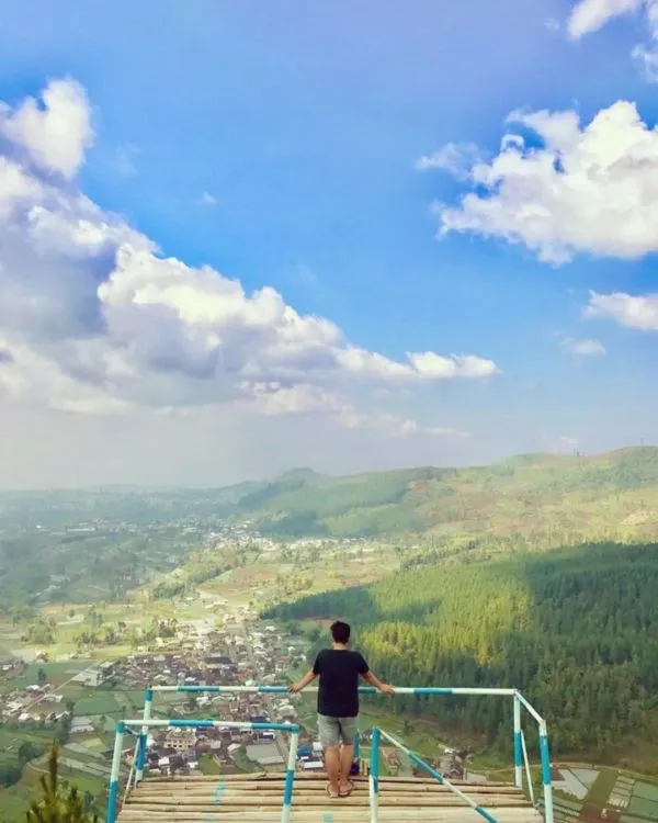Bukit Baper, Destinasi Hits dengan Pemandangan Alam Cantik di Brebes. Kalau Lagi Baper Mending ke Sini! 10