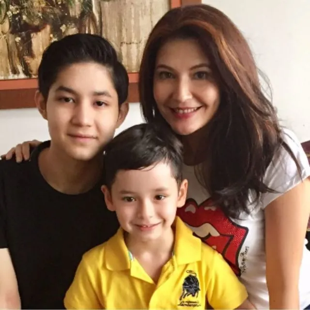 8 Artis Berstatus Single Mom. Ketangguhan Mereka Membesarkan Anak Seorang Diri Bisa Jadi Inspirasi 13