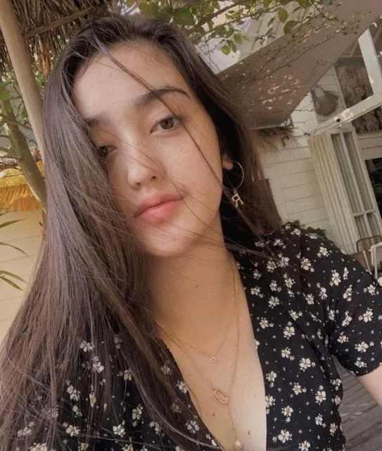 9 Artis yang Selalu Langganan Peran Protagonis. Akting Sedih Mereka Ikut Bikin Penonton Menangis 17