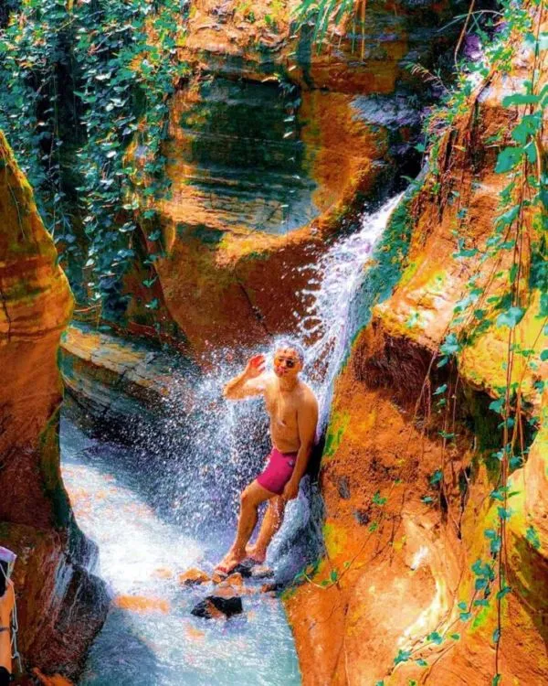 Curug Love, Destinasi Cantik dan Menyegarkan di Bogor. Jadi Pengen Nyebur ke Sana! 6
