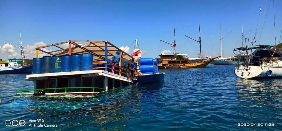 Tak Ada Wisatawan, Kapal-kapal di Labuan Bajo Tenggelam Karena Tidak Terurus. Sayang Banget ya! 7