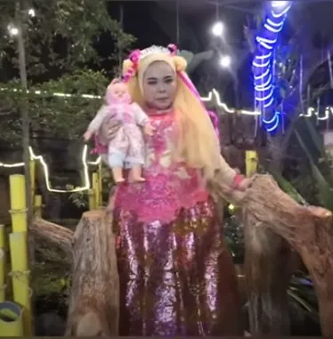 Mengulik Gaya Kekeyi di Video Klip Terbarunya. Tampil Ala Sailor Moon, Beda Abis! 4