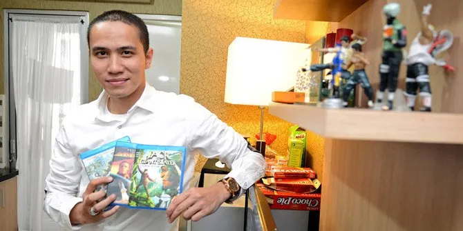 Rela Rogoh Kocek Lebih Dalam, 10 Artis ini Punya Hobi Mahal: Koleksi Action Figure! 20