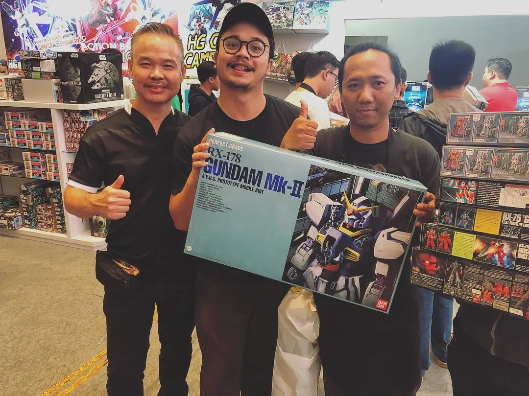 Rela Rogoh Kocek Lebih Dalam, 10 Artis ini Punya Hobi Mahal: Koleksi Action Figure! 12