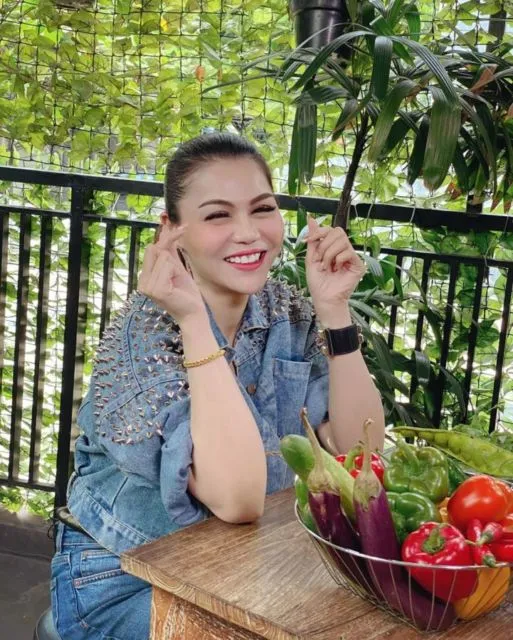 10 Food Vlogger Cewek di Indonesia yang Hobi Makan Banyak tapi Tetap Langsing. Bikin Iri! 14