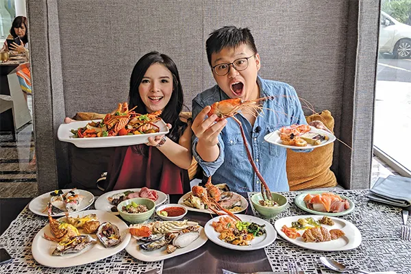 10 Food Vlogger Cewek di Indonesia yang Hobi Makan Banyak tapi Tetap Langsing. Bikin Iri! 13