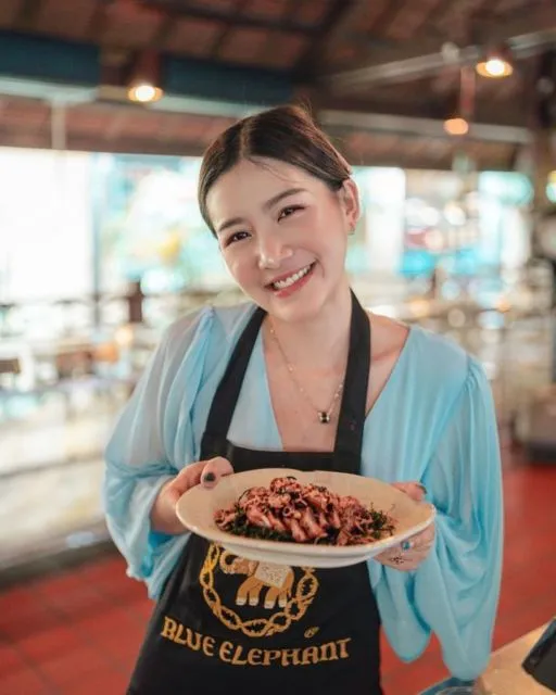 10 Food Vlogger Cewek di Indonesia yang Hobi Makan Banyak tapi Tetap Langsing. Bikin Iri! 19