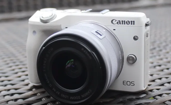 Rekomendasi 5 Kamera Mirrorless Buat Nge-vlog di Bawah 10 Juta. Buat Foto Juga Oke Punya~ 6
