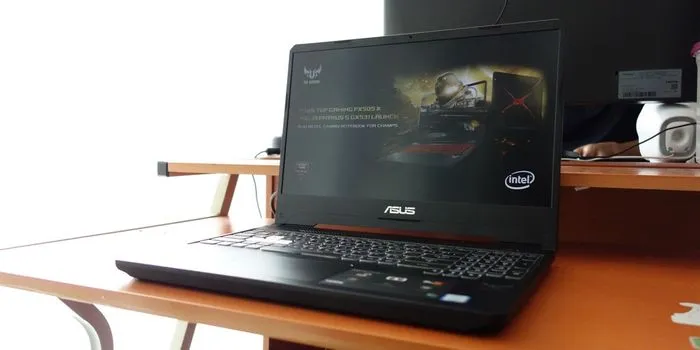 Rekomendasi 5 Laptop Gaming Dengan Harga Terjangkau. Main Game Berat Bukan Lagi Halangan~ 10