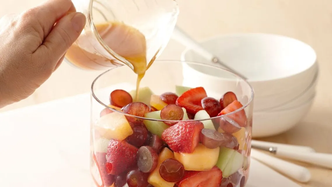 8 Resep Salad Buah yang Nggak Cuma Penuh Mayones dan Keju Saja. Potensial untuk Jualan Juga 14
