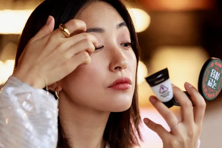 Urutan Skincare yang Bisa Dicontoh Biar Kandungannya Meresap Sempurna, Pagi dan Malam Beda! 9