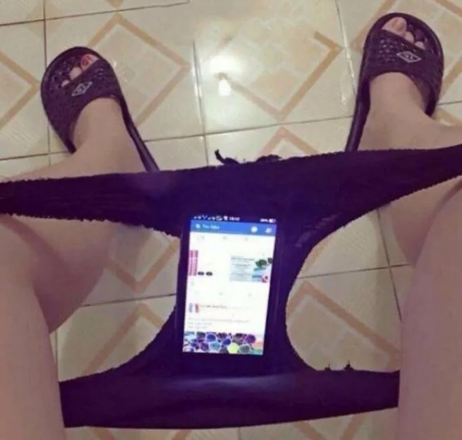 Sambil Menyelam Minum Es Teh, inilah 11 Multitasking Kocak yang Dilakukan Orang-Orang Jenius 12