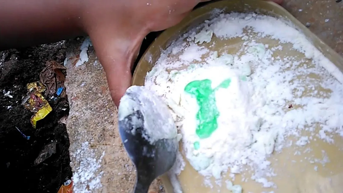 Cara Membuat Slime dengan Bahan Rumah Tangga (Mudah) 14 cara membuat slime