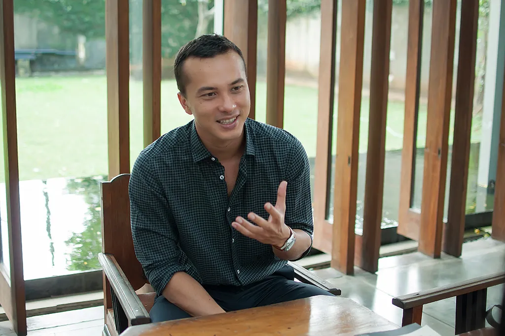 6 Fakta Nicholas Saputra yang Jarang Diketahui Para Penggemar 6