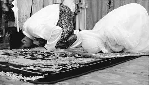 Rasanya Buka Puasa Bareng Keluarga Pacar Pertama Kali. Tolonglah, Masa Gini doang Grogi sih? 8