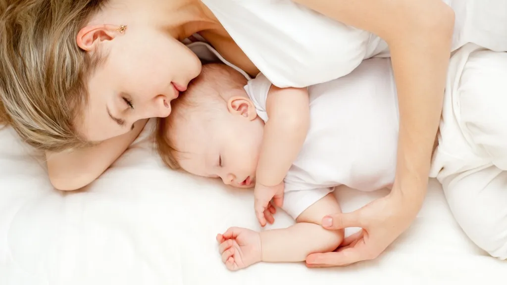 Ketahui Plus-Minus Tidur Seranjang Bersama Anak. Pahami Juga dari Sisi Medisnya! 5