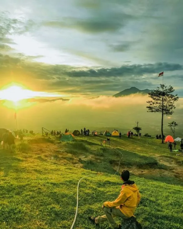 Efek Viral Ratusan Pendaki Berkemah Saat PSBB, Bukit Alas Bandawasa di Bogor Kini Ditutup Total 6