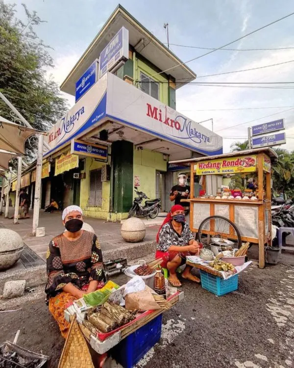 New Normal, Begini Potret Malioboro yang Kini Terapkan Protokol Kesehatan. Jalan Kaki Harus Searah Lho! 13