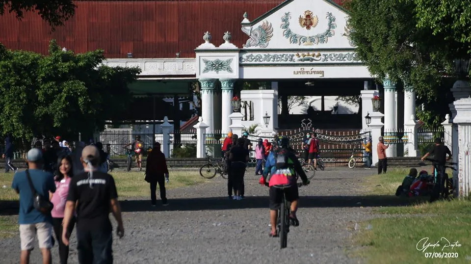 Minggu Pagi, Kawasan Tugu Jogja Hingga Malioboro Dipadati oleh Pesepeda. Rame Banget ya? 8